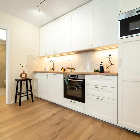 Nomadnest Apartman *