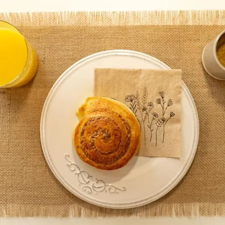 Nomadnest Апартаменты *